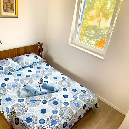 Goran - 30m Close To The Beach * Verunić