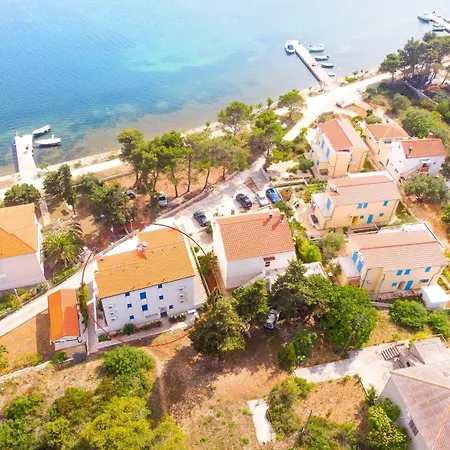 Goran - 30m Close To The Beach Verunić