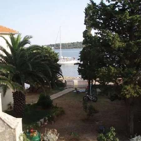 Goran - 30m Close To The Beach