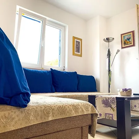 Goran - 30m Close To The Beach * Verunić