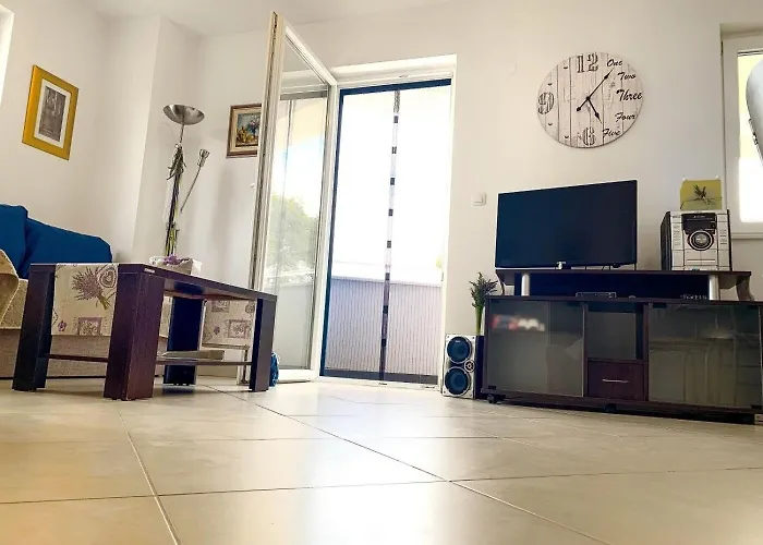 Διαμέρισμα Goran - 30m Close To The Beach Verunić