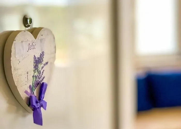 Goran - 30m Close To The Beach Διαμέρισμα Verunić