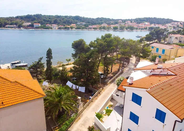 Διαμέρισμα Goran - 30m Close To The Beach Verunić